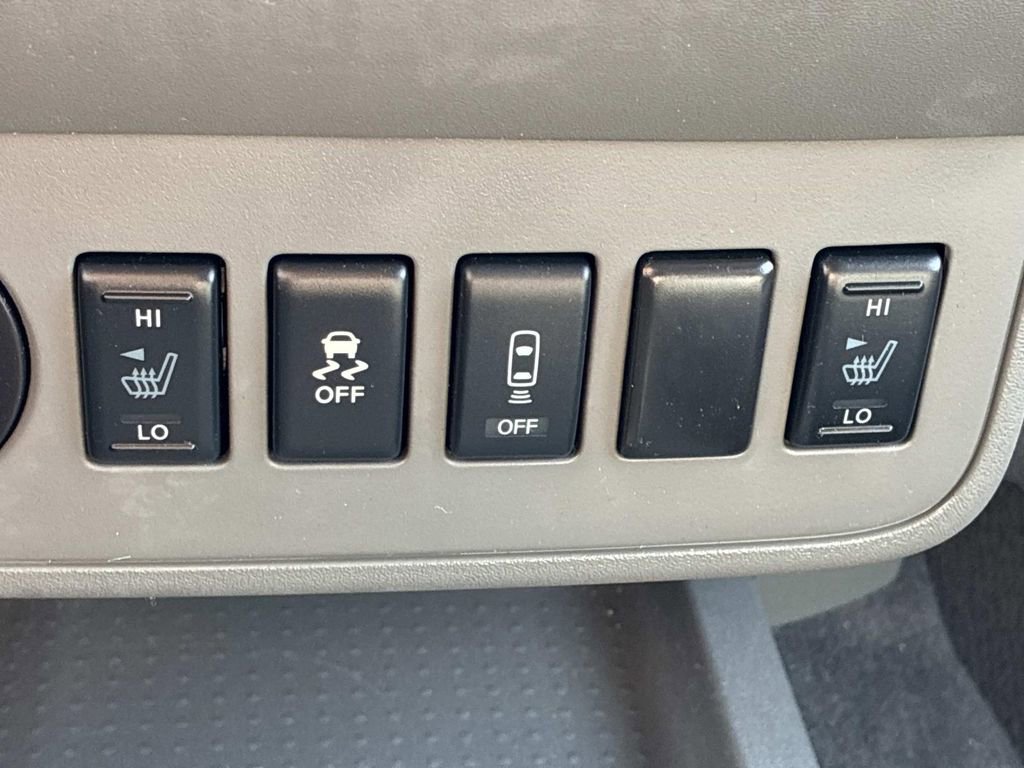 Used 2020 Nissan Frontier SV RWD image 31