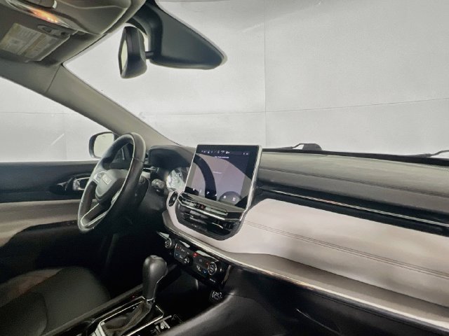 Used 2022 Jeep Compass Limited AWD/4WD image 10