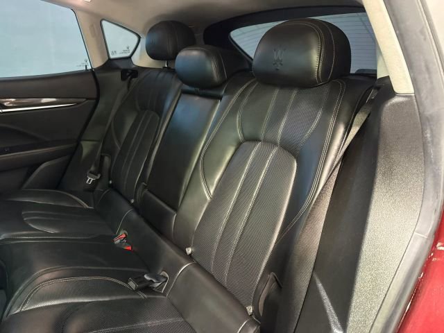 Used 2018 Maserati Levante S GranSport image 26