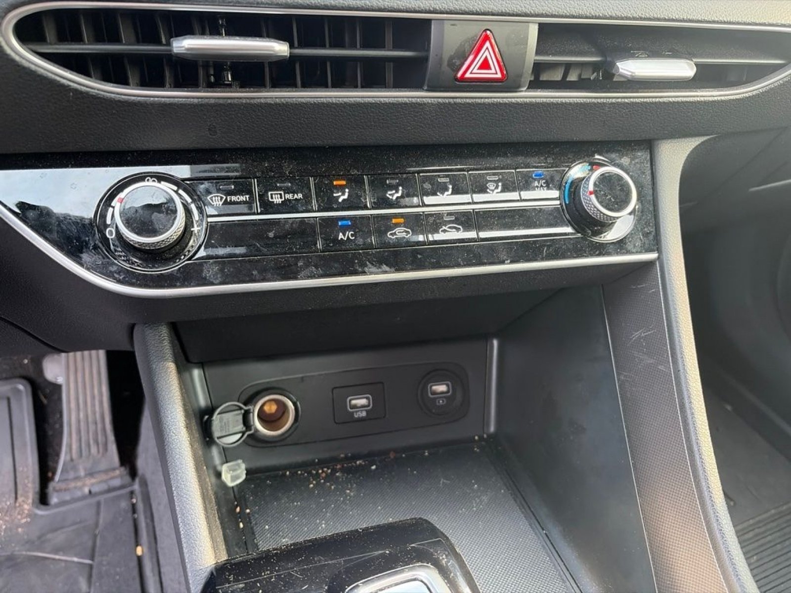 Used 2023 Hyundai Sonata SE FWD image 17