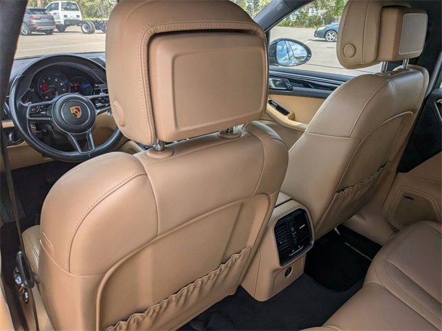 Used 2018 Porsche Macan Sport Edition image 32