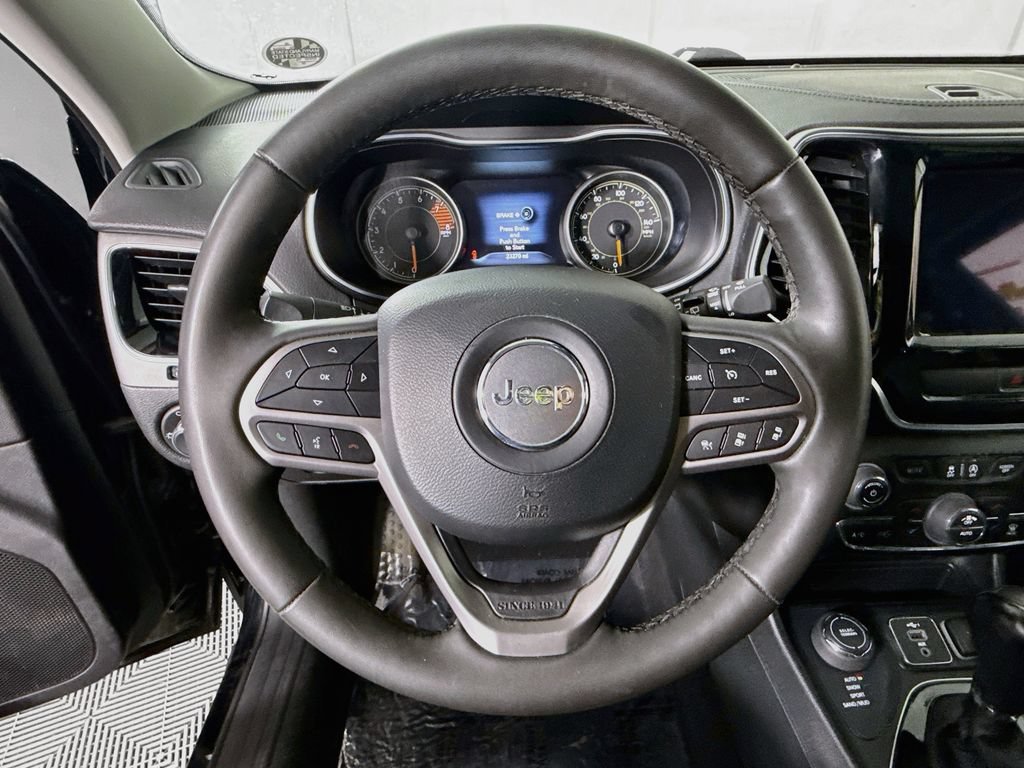 Used 2022 Jeep Cherokee Limited AWD/4WD image 21