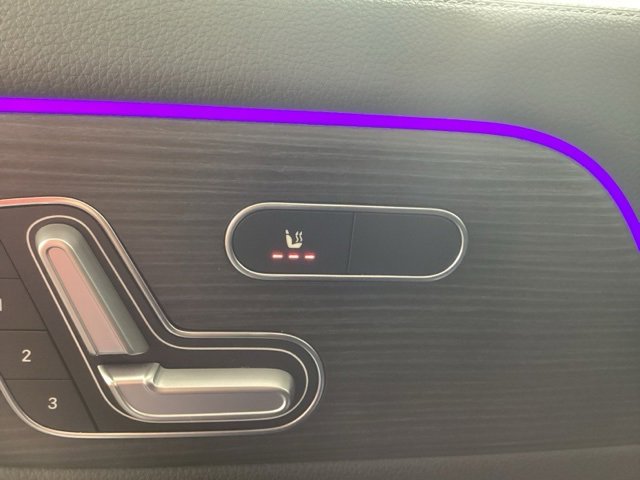 Used 2021 Mercedes-Benz GLA 250 4MATIC image 22