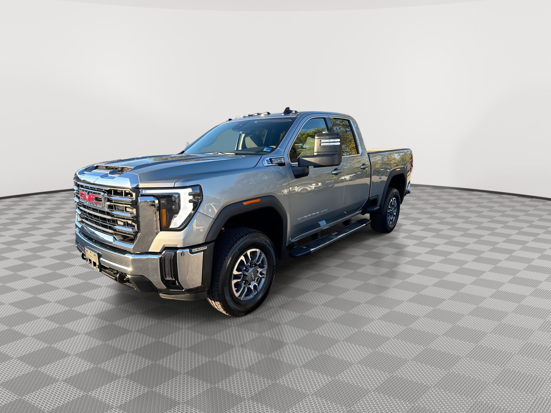 New 2026 GMC Sierra 2500 SLE w/ SLE Value Package; AWD/4WD image 4