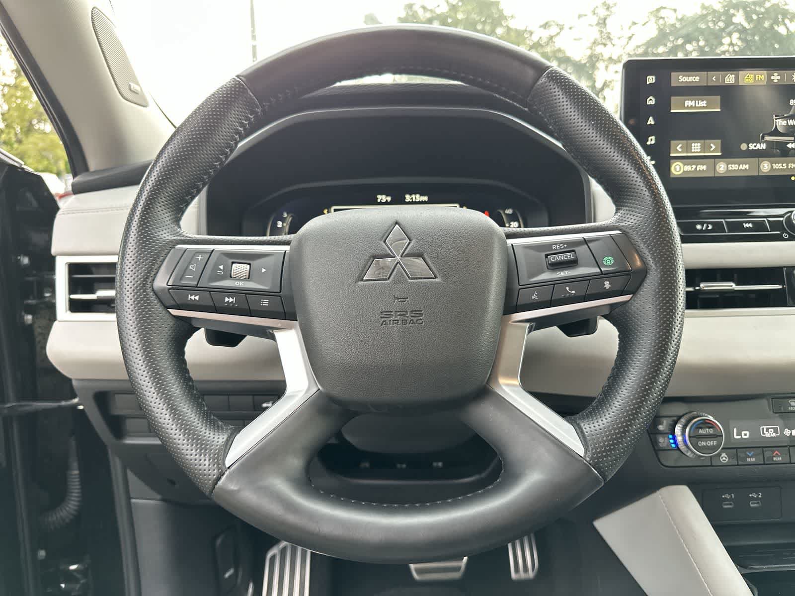 Used 2025 Mitsubishi Outlander SEL FWD image 19