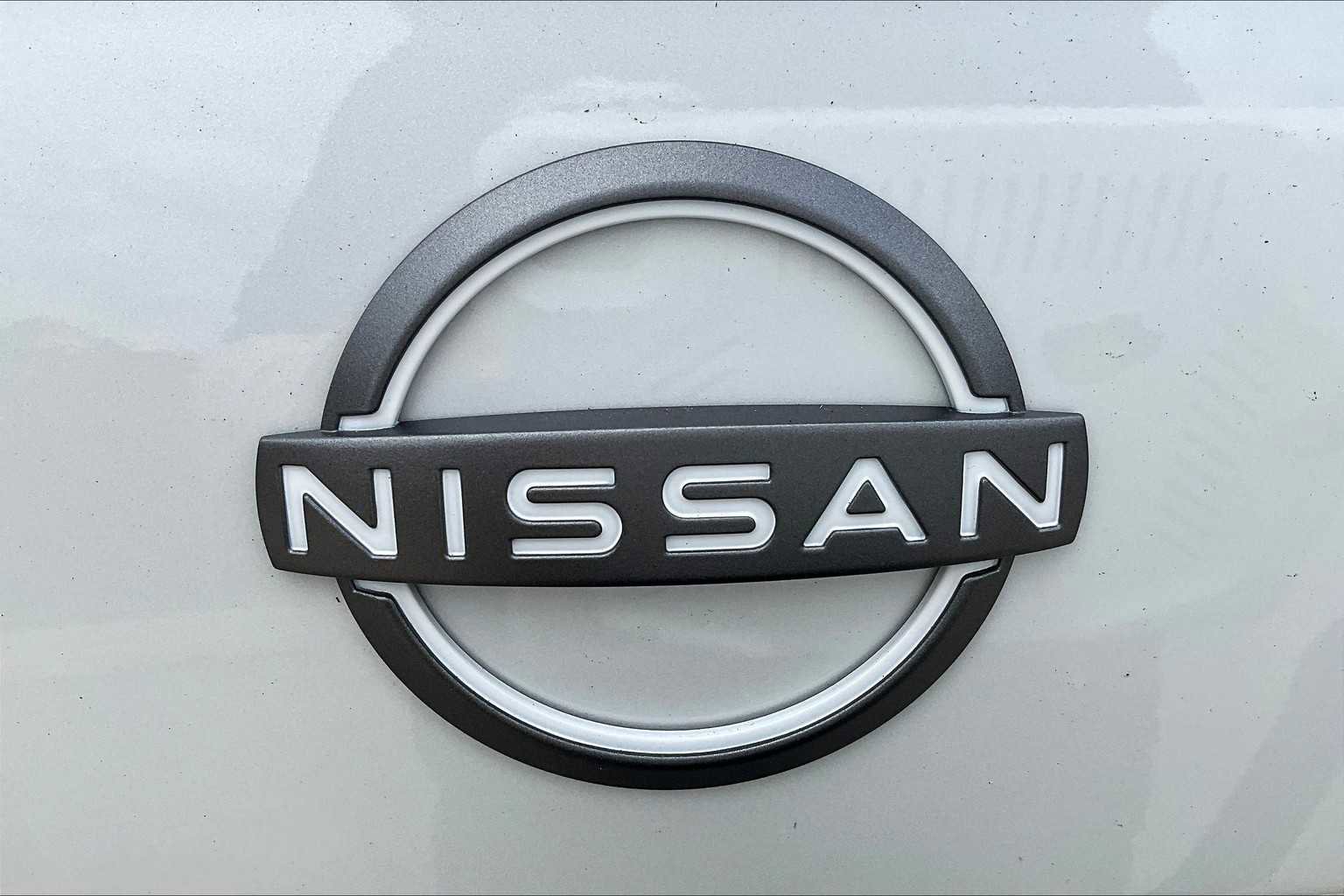 New 2025 Nissan Versa SV w/ Trunk Package FWD image 8