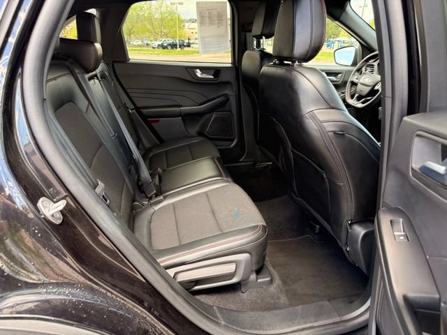 Used 2025 Ford Escape ST-Line AWD/4WD image 29