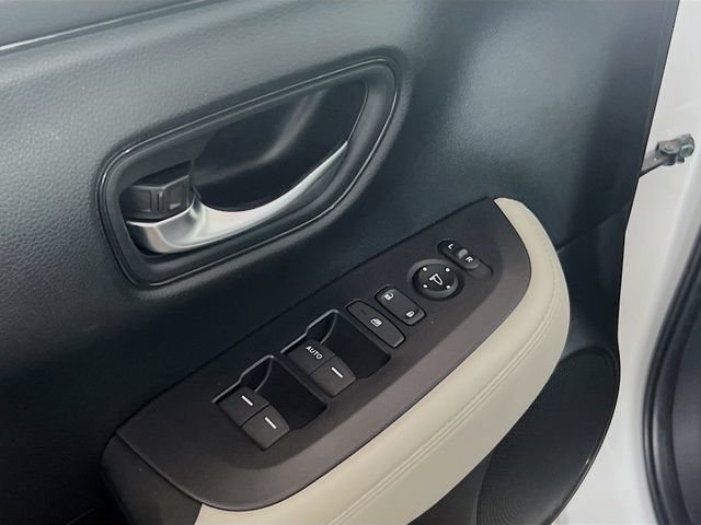 Used 2024 Honda HR-V LX image 14