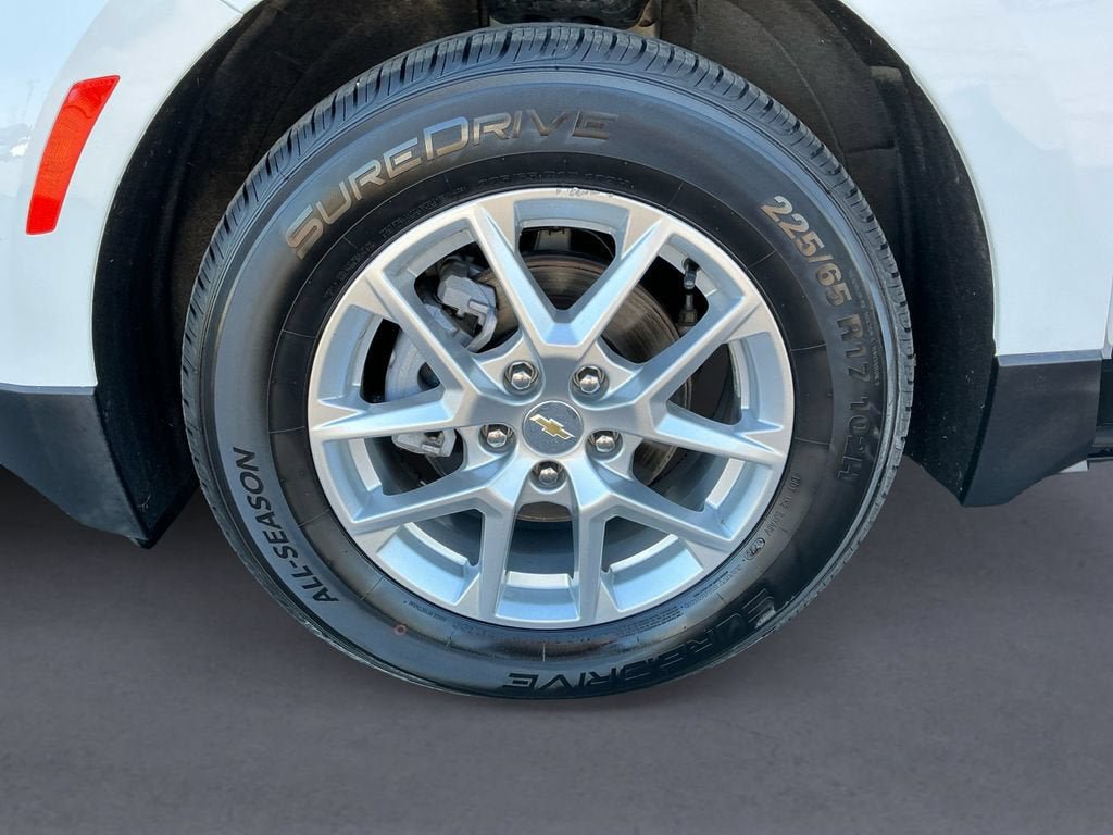 Used 2024 Chevrolet Equinox LT AWD/4WD image 9