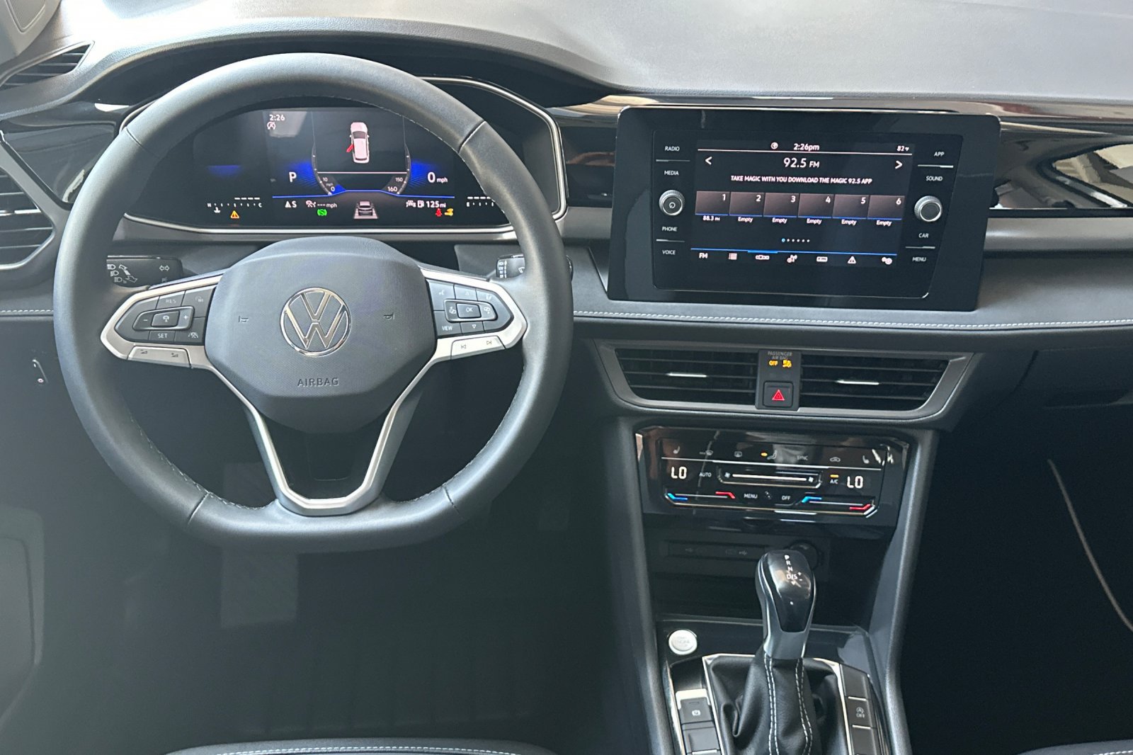 New 2026 Volkswagen Taos SE FWD image 12