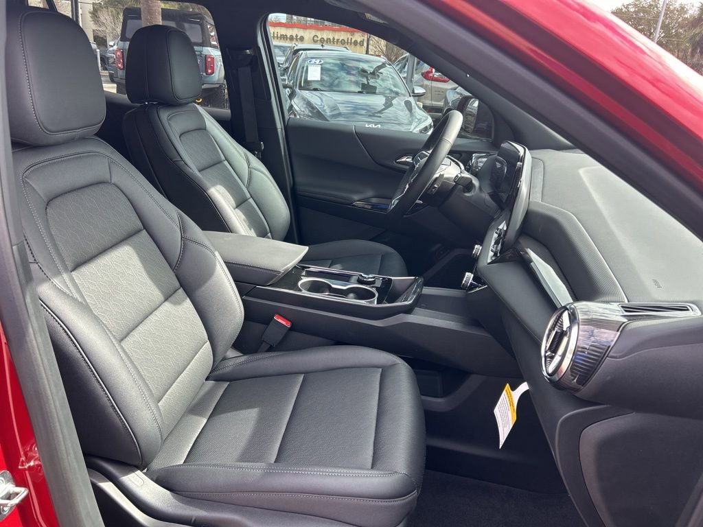 New 2026 Chevrolet Equinox LT w/ Convenience Package II image 23