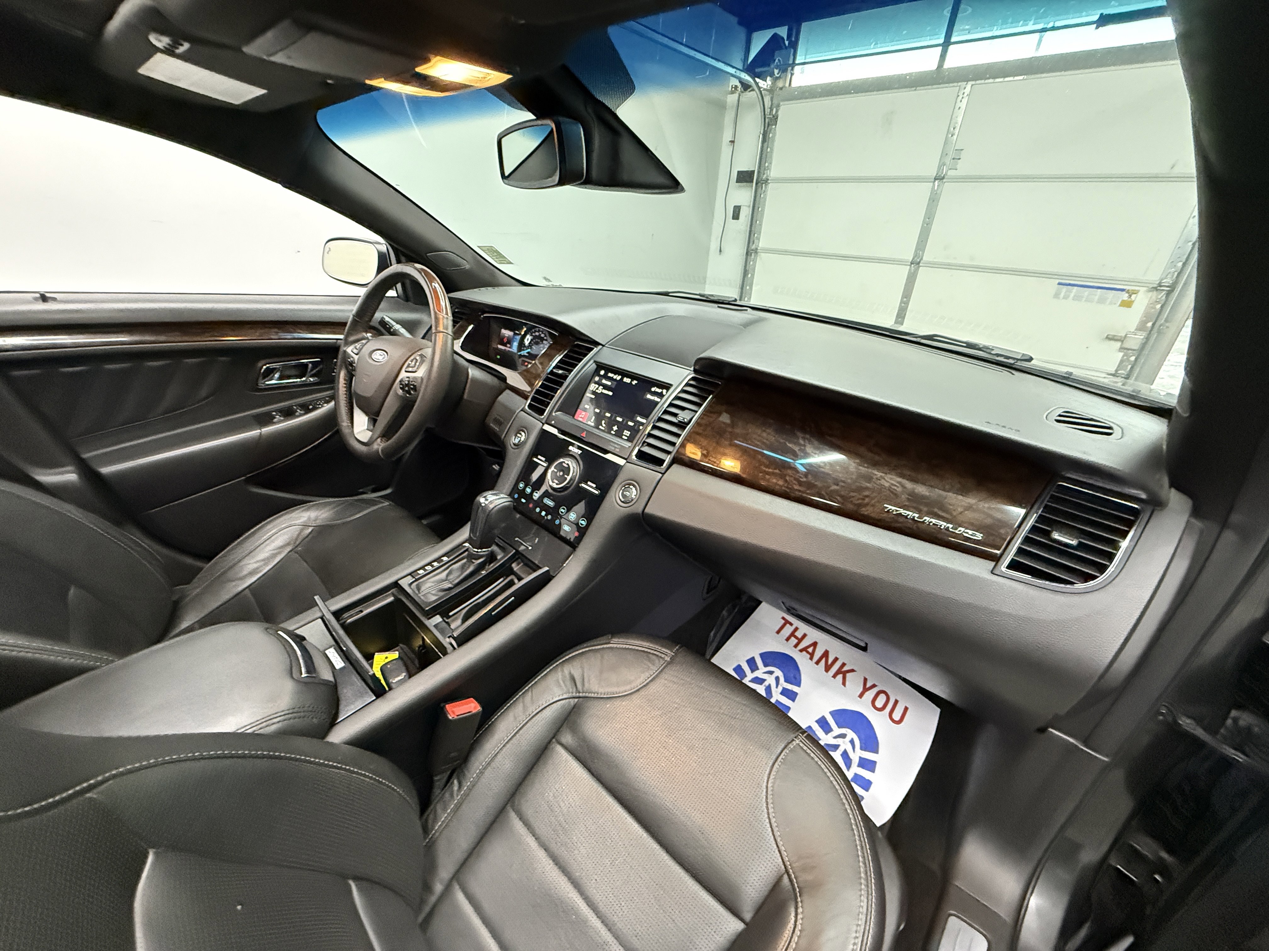 Used 2017 Ford Taurus Limited image 25