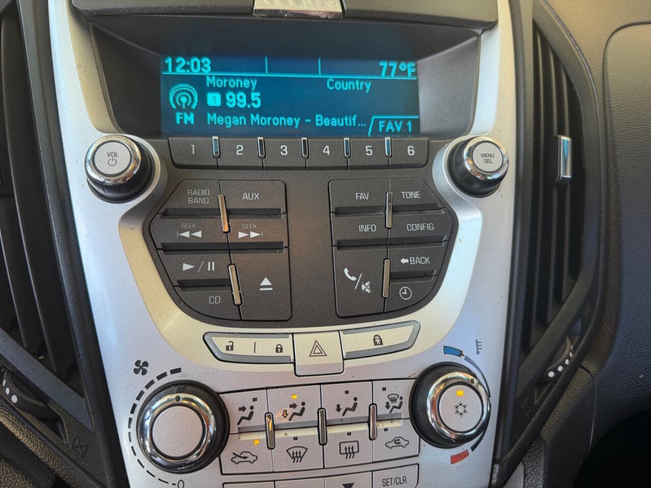 Used 2010 Chevrolet Equinox LT image 20