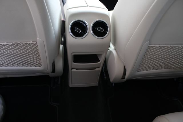 Used 2021 Mercedes-Benz GLA 250 4MATIC image 23