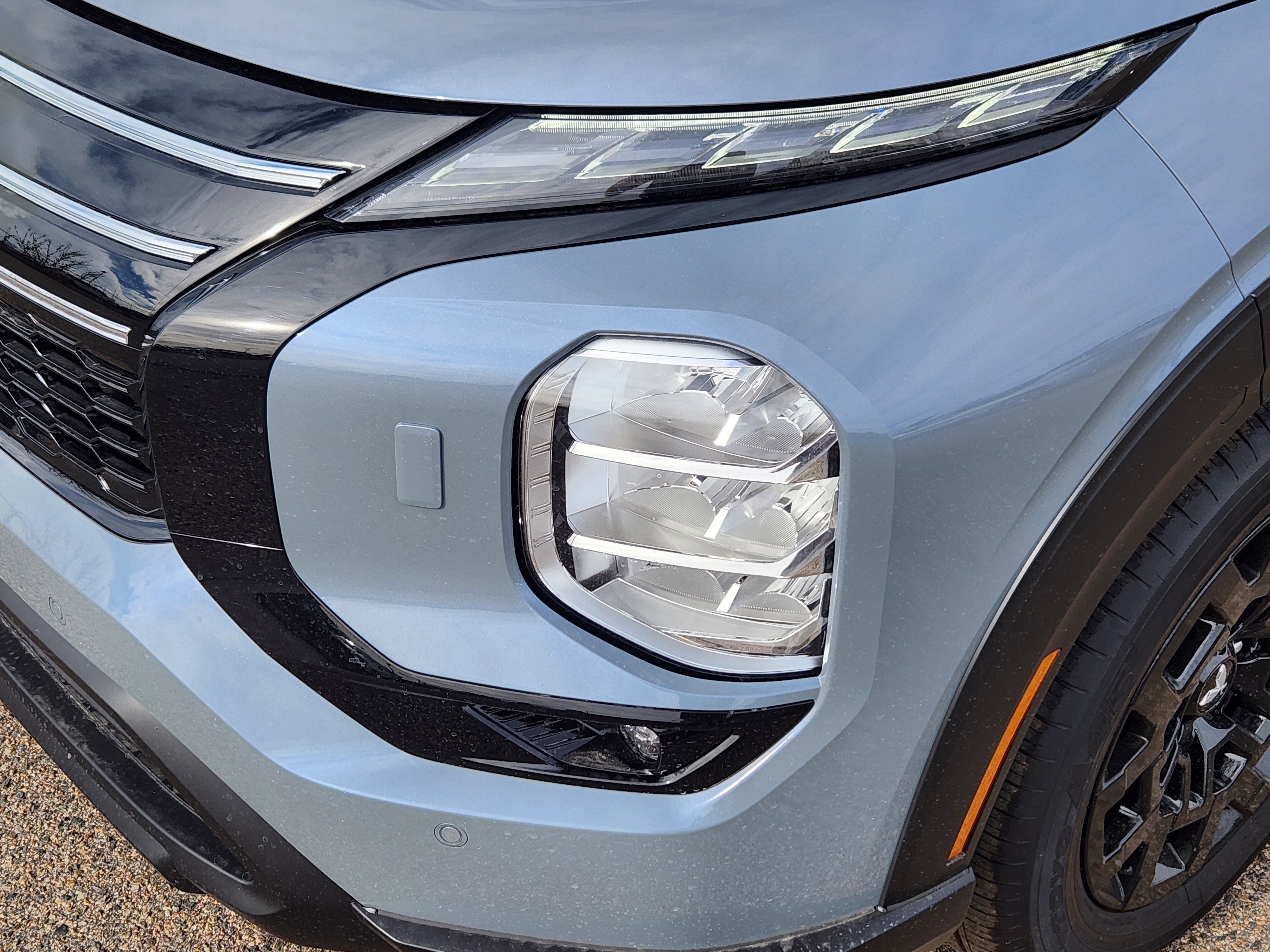 New 2026 Mitsubishi Outlander AWD image 5