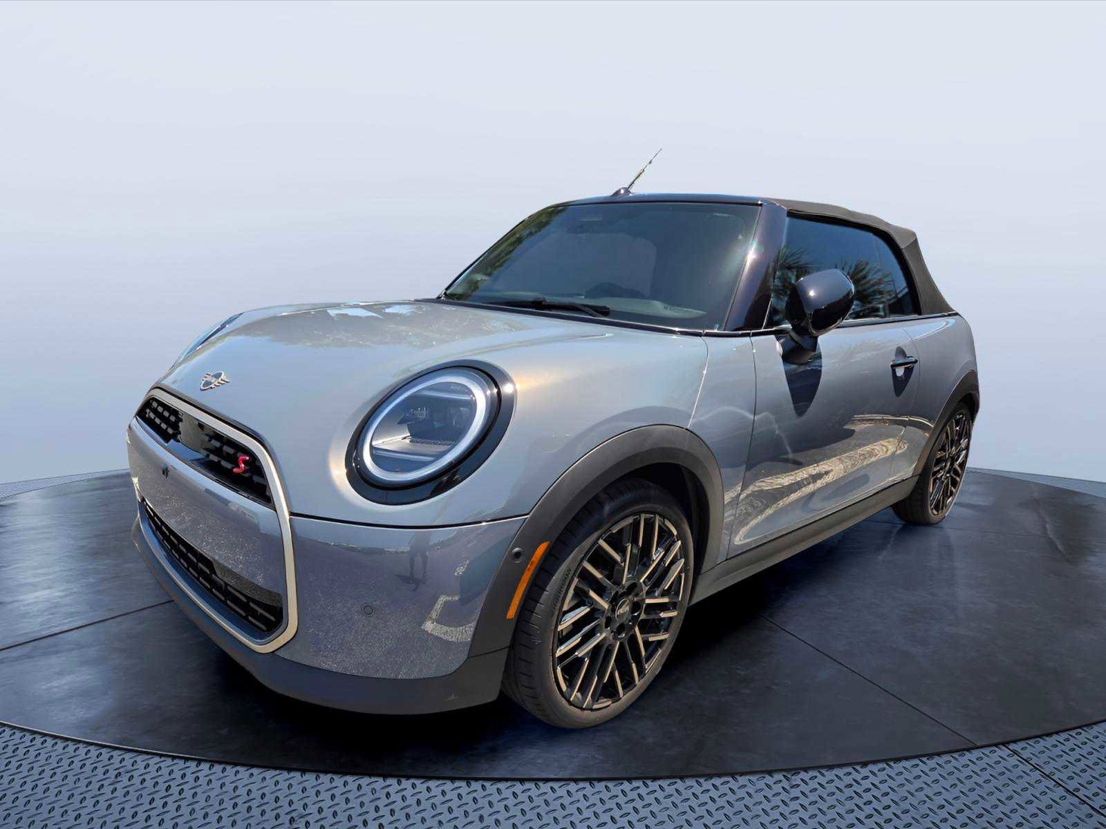 Certified 2025 MINI Cooper S FWD image 3