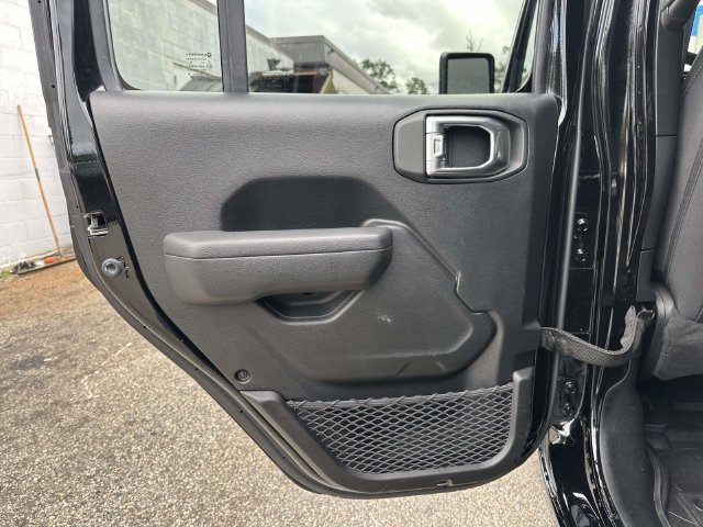 Certified 2022 Jeep Wrangler Unlimited Sport AWD/4WD image 18