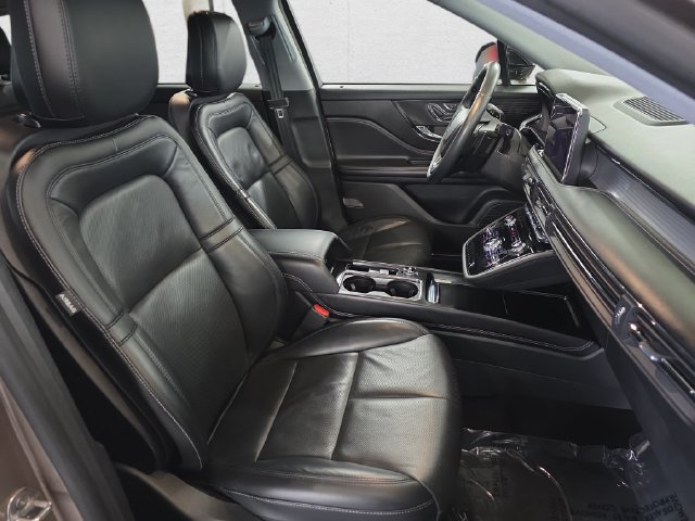 Used 2020 Lincoln Corsair AWD w/ Premium Package image 10