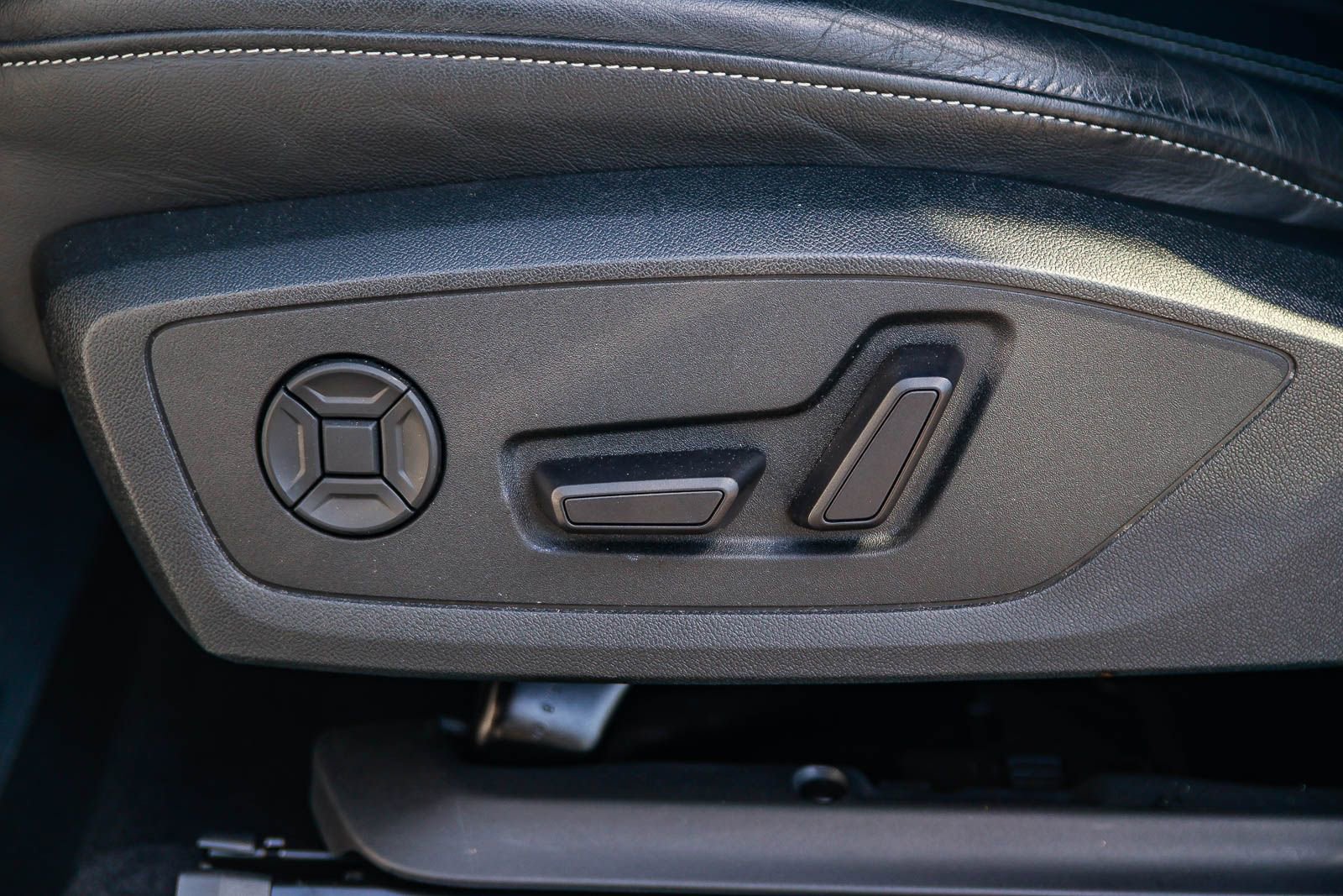 Certified 2023 Audi Q4 e-tron Premium Plus w/ Premium Plus image 23