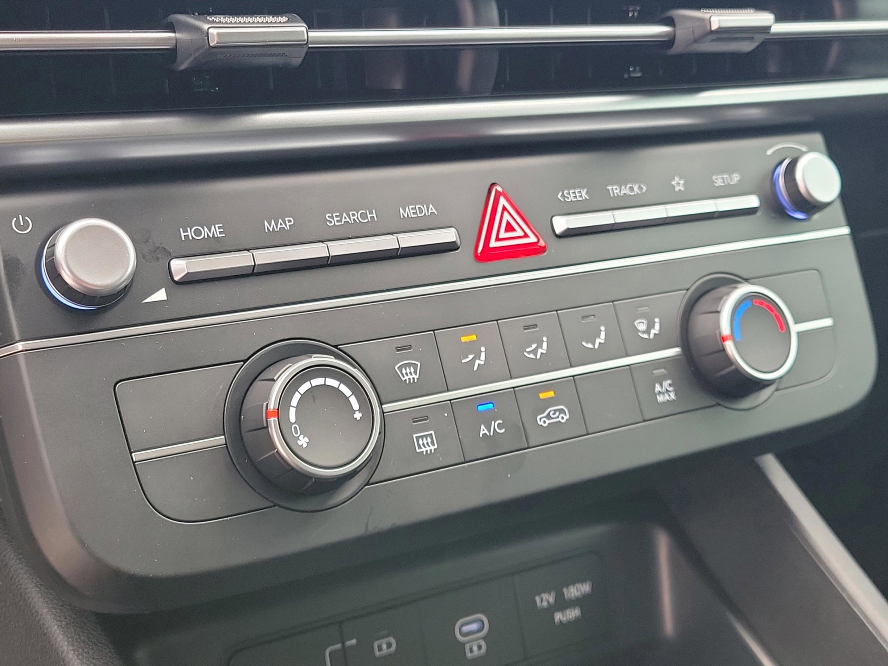 New 2026 Hyundai Tucson SE image 27