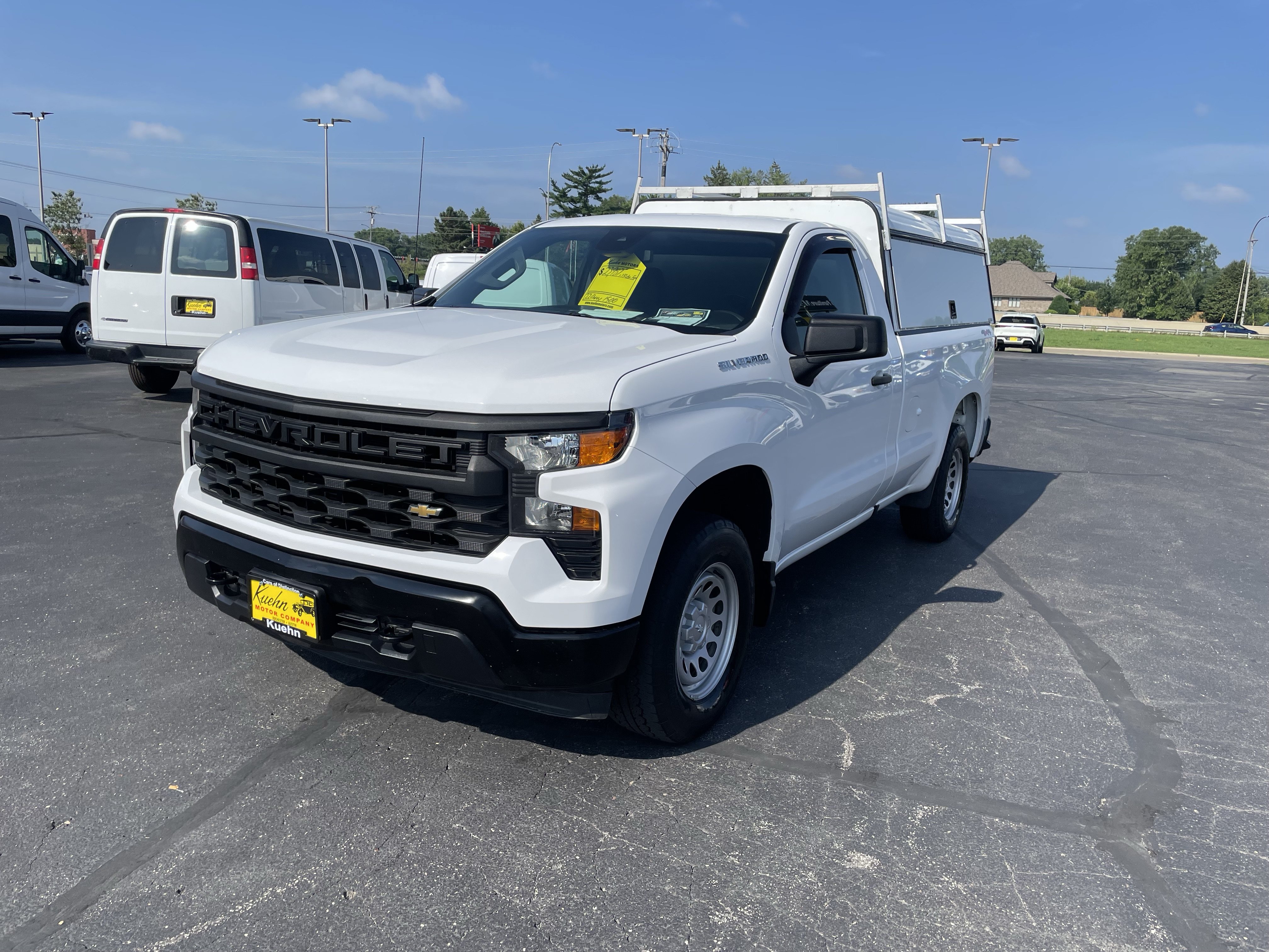Used 2022 Chevrolet Silverado 1500 W/T w/ WT Value Package AWD/4WD image 4
