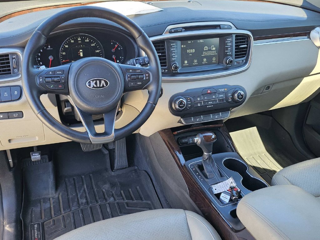 Used 2017 Kia Sorento EX w/ EX Premium Package FWD image 36