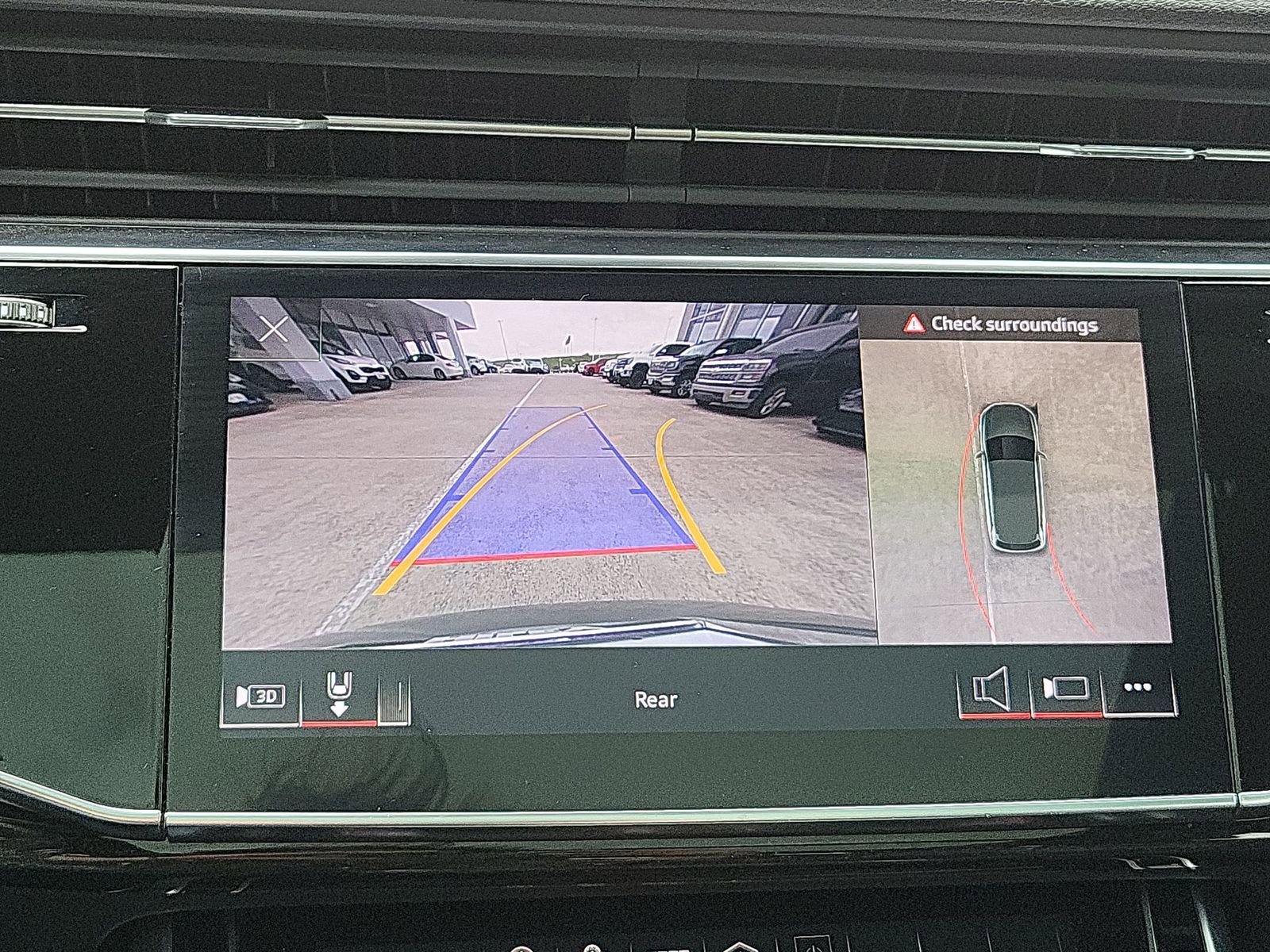 Used 2022 Audi Q7 3.0T Premium Plus w/ Premium Plus Package AWD/4WD image 15