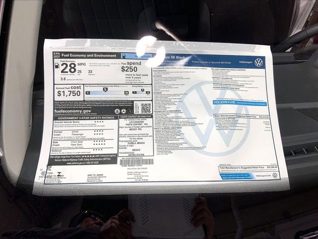 New 2026 Volkswagen Taos SE image 14