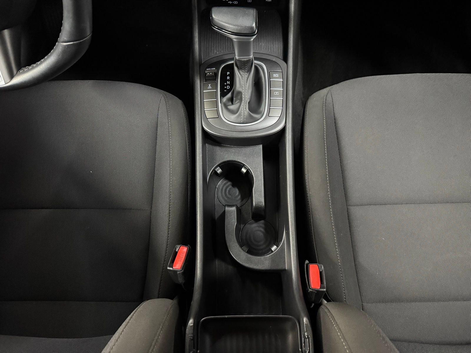 Used 2025 Hyundai Kona SEL image 22