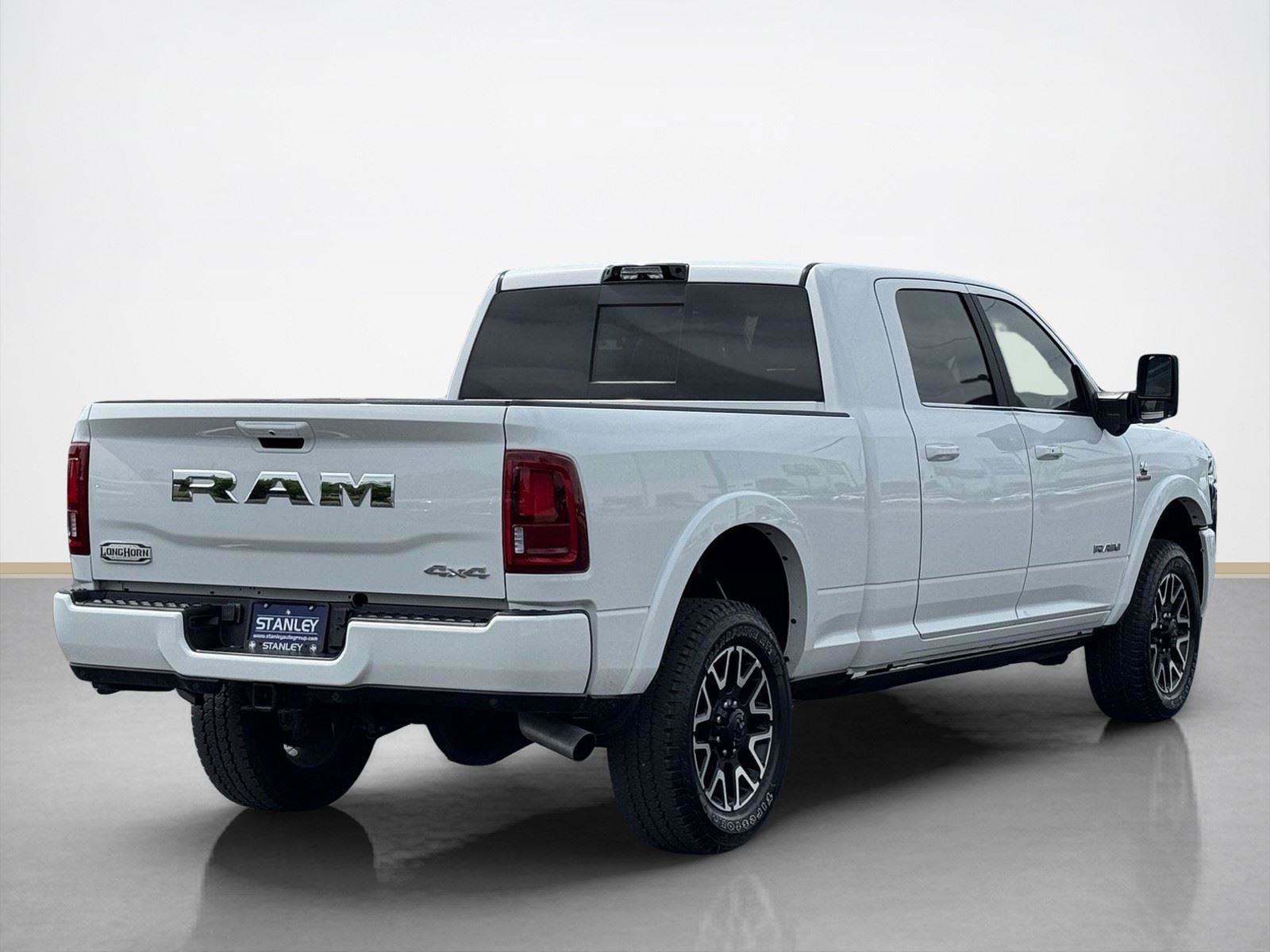 Used 2025 RAM 3500 Longhorn AWD/4WD image 8