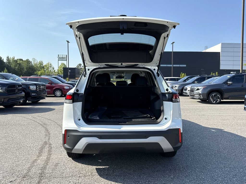 New 2025 Volkswagen Tiguan S image 15