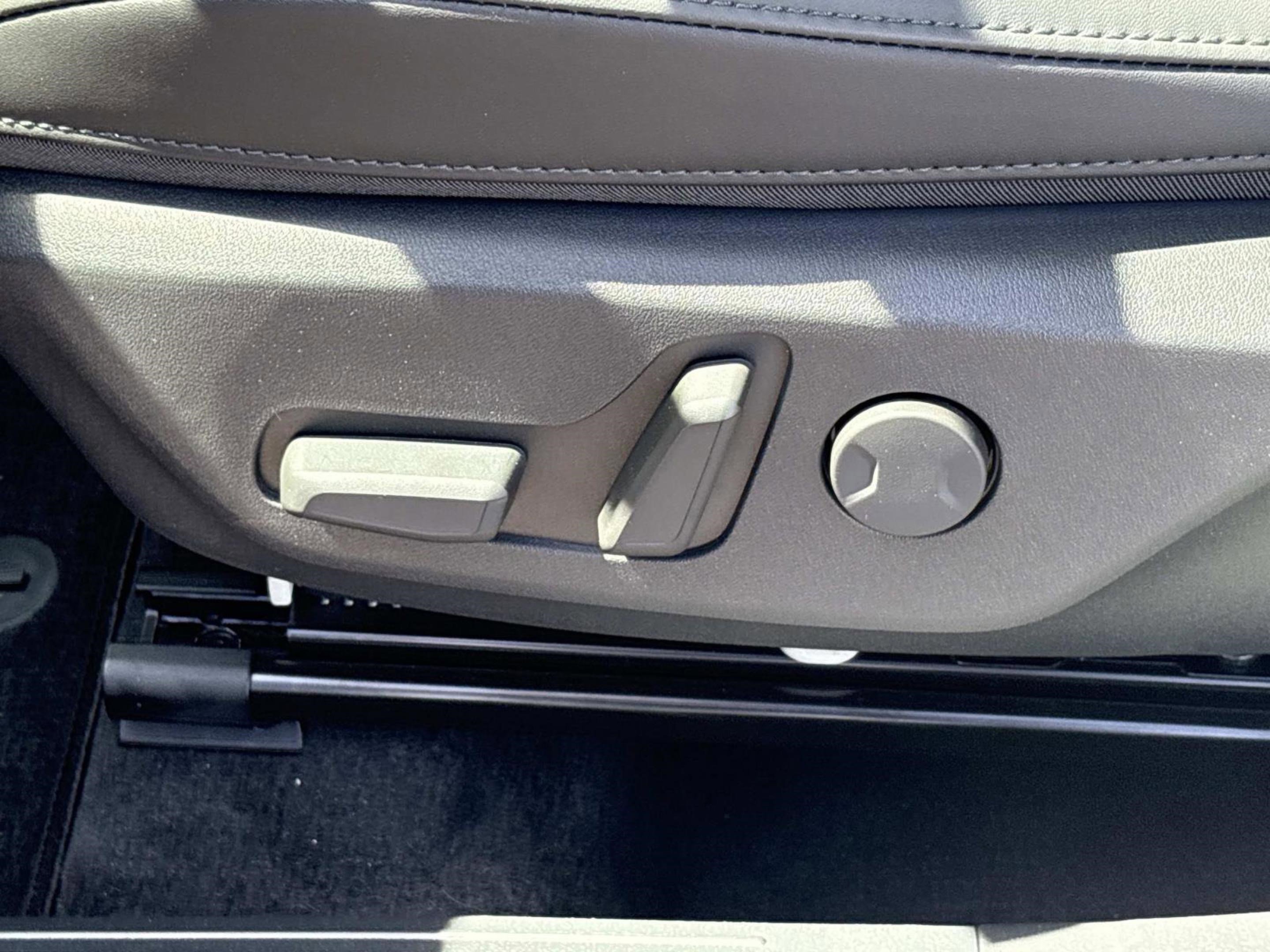 New 2026 Kia Niro EX image 22