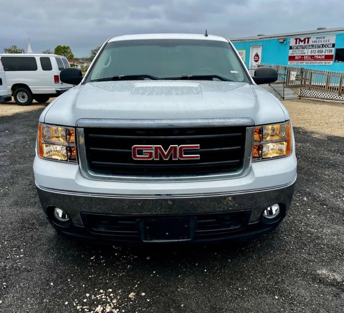 Used 2007 GMC Sierra 1500 SLE w/ Texas Edition image 3