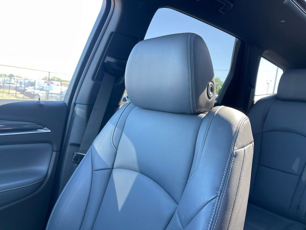 Used 2023 Buick Enclave Essence w/ Experience Buick Package FWD image 44