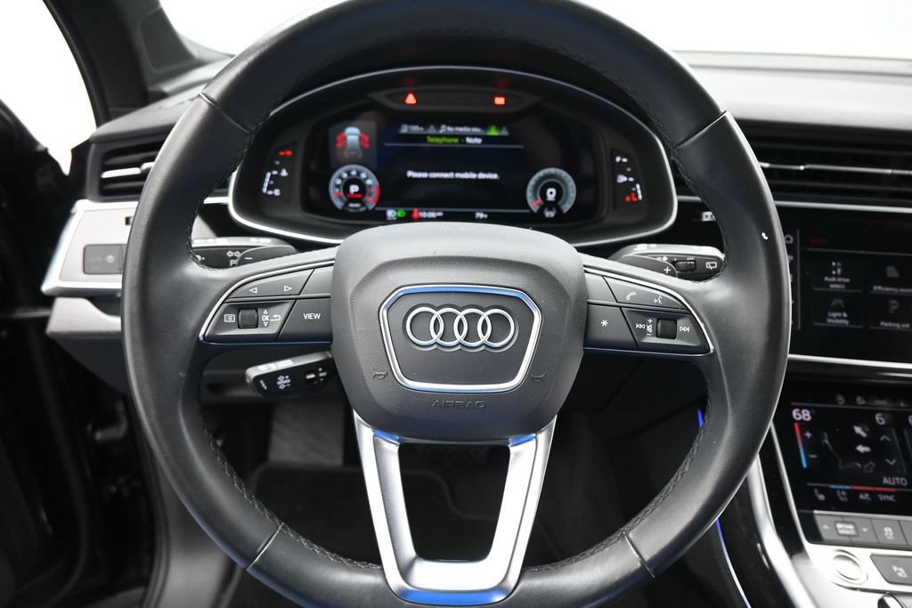 Used 2022 Audi Q7 3.0T Premium Plus w/ Premium Plus Package AWD/4WD image 16