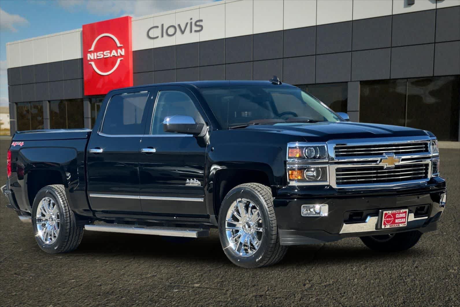 Used 2015 Chevrolet Silverado 1500 High Country w/ High Country Premium Package AWD/4WD image 10