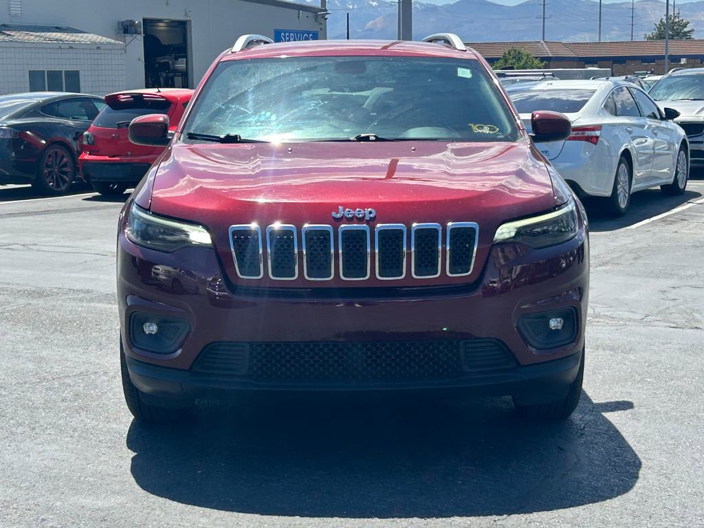 Used 2019 Jeep Cherokee Latitude Plus w/ Comfort/Convenience Group FWD image 10