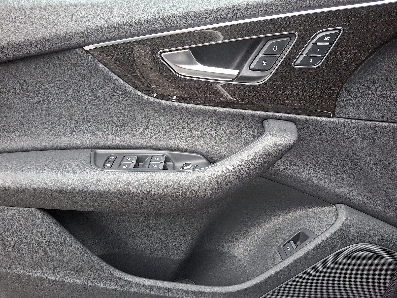 Used 2025 Audi Q7 2.0T Premium w/ Convenience Package image 10