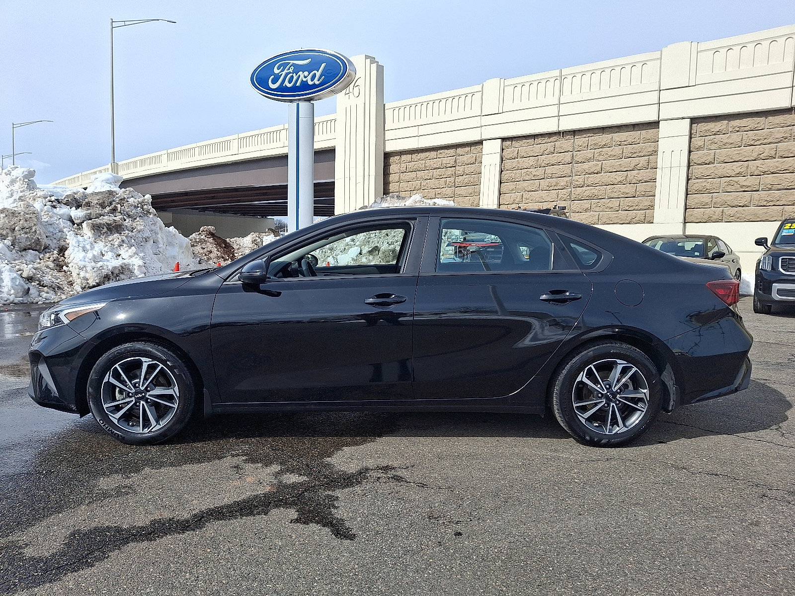 Certified 2023 Kia Forte LXS w/ LXS Technology Package image 7