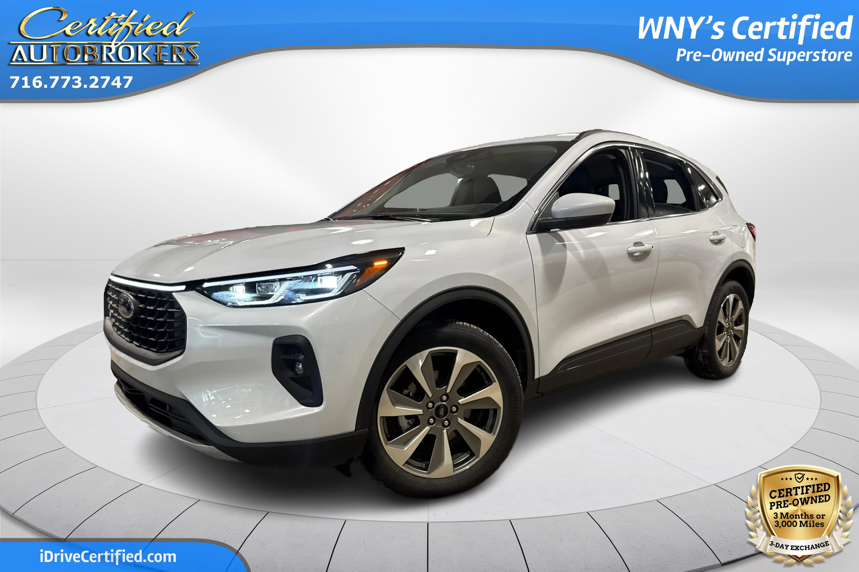 Used 2025 Ford Escape Platinum AWD/4WD image 1