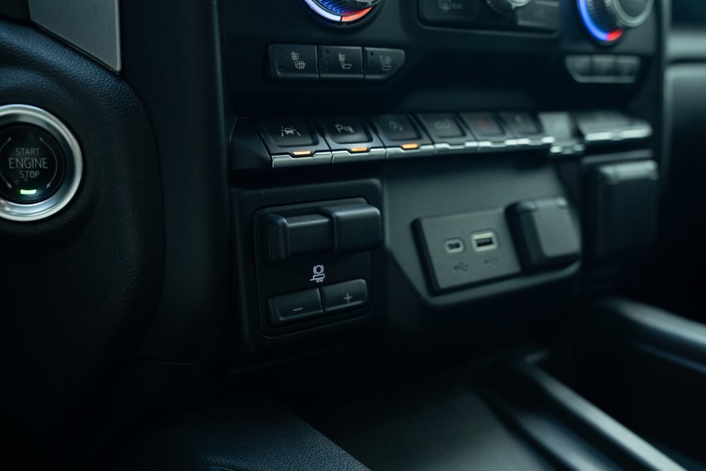 Used 2020 GMC Sierra 1500 SLT w/ SLT Premium Plus Package image 18