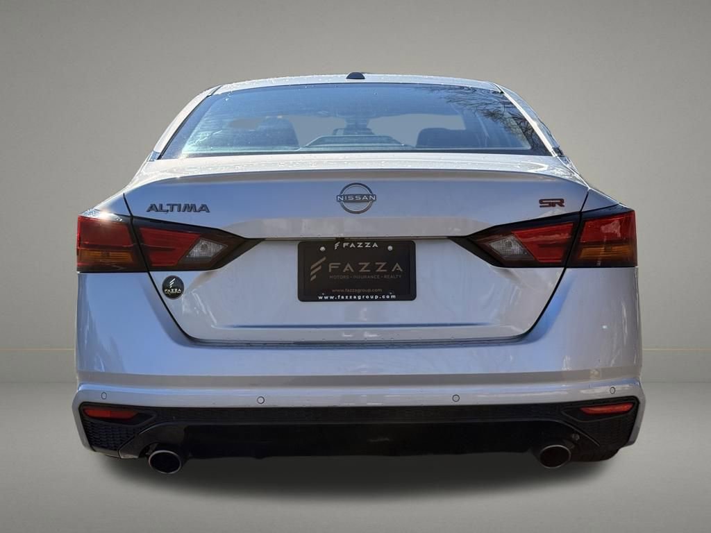 Used 2024 Nissan Altima 2.5 SR image 4