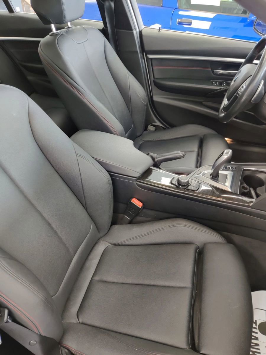 Used 2018 BMW 330e 330e iPerformance Sedan 4D image 12