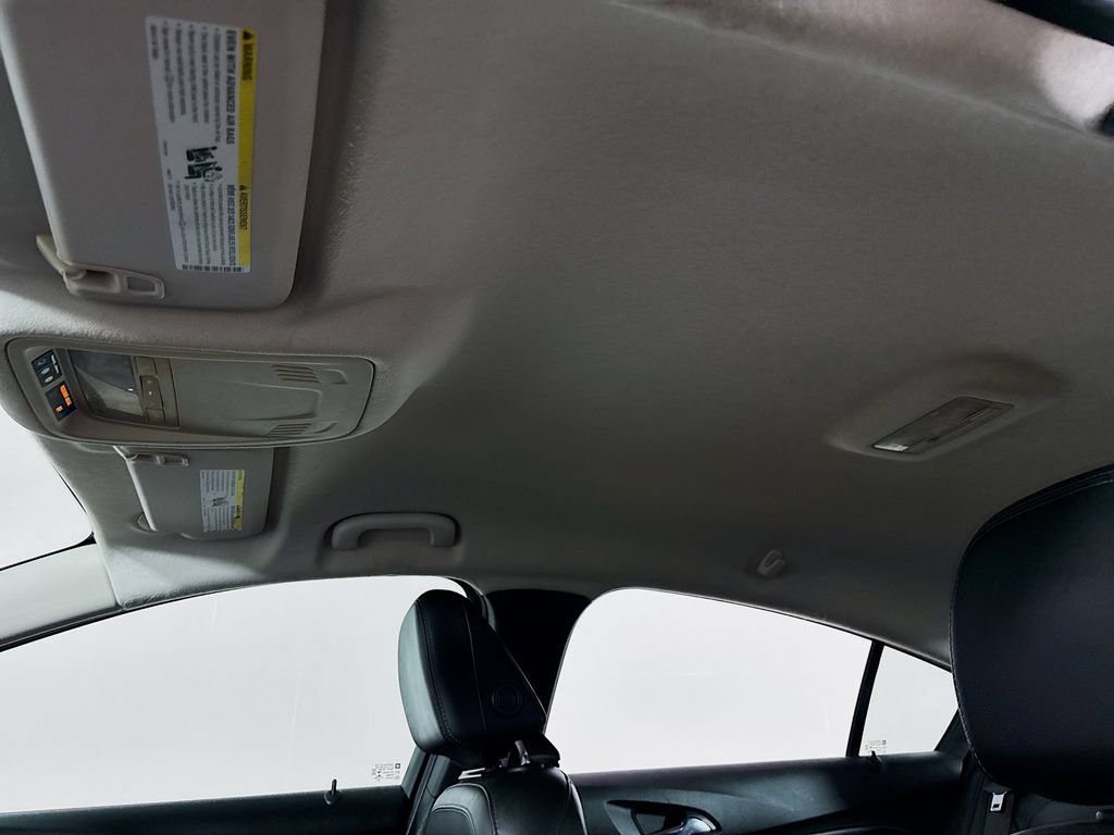 Used 2017 Chevrolet Cruze Premier FWD image 30
