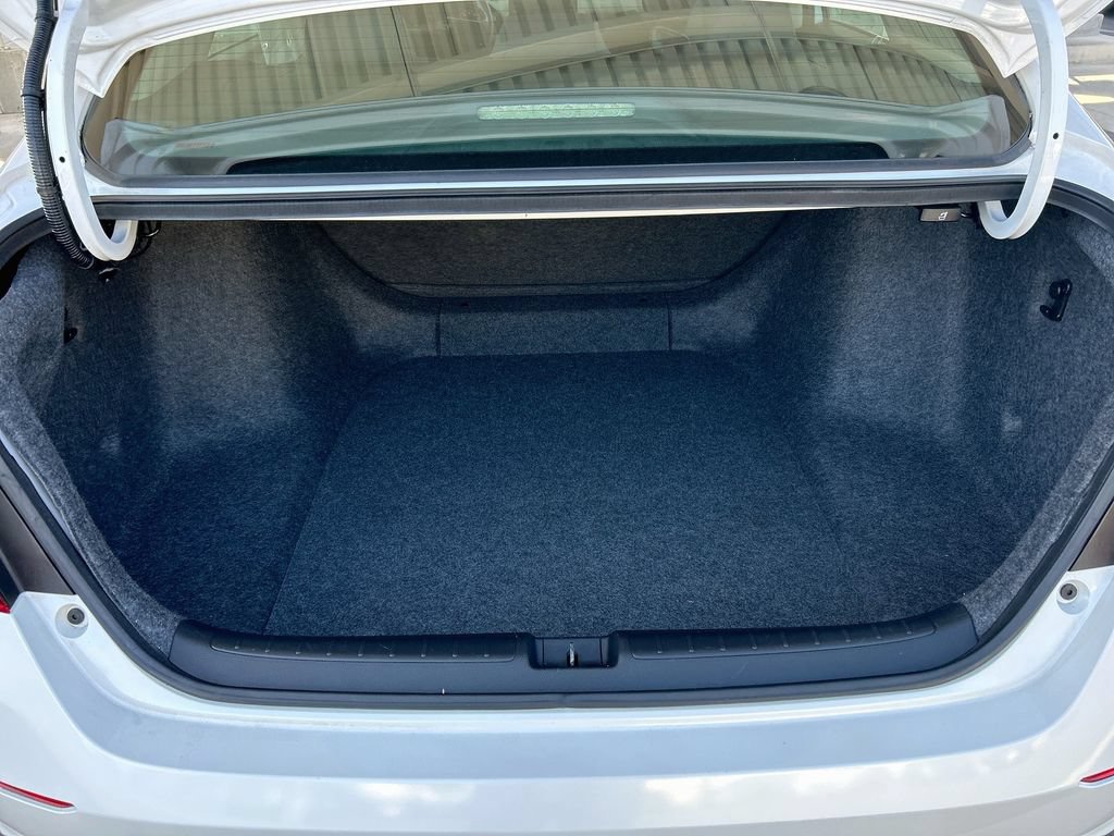 Used 2018 Honda Accord LX image 23