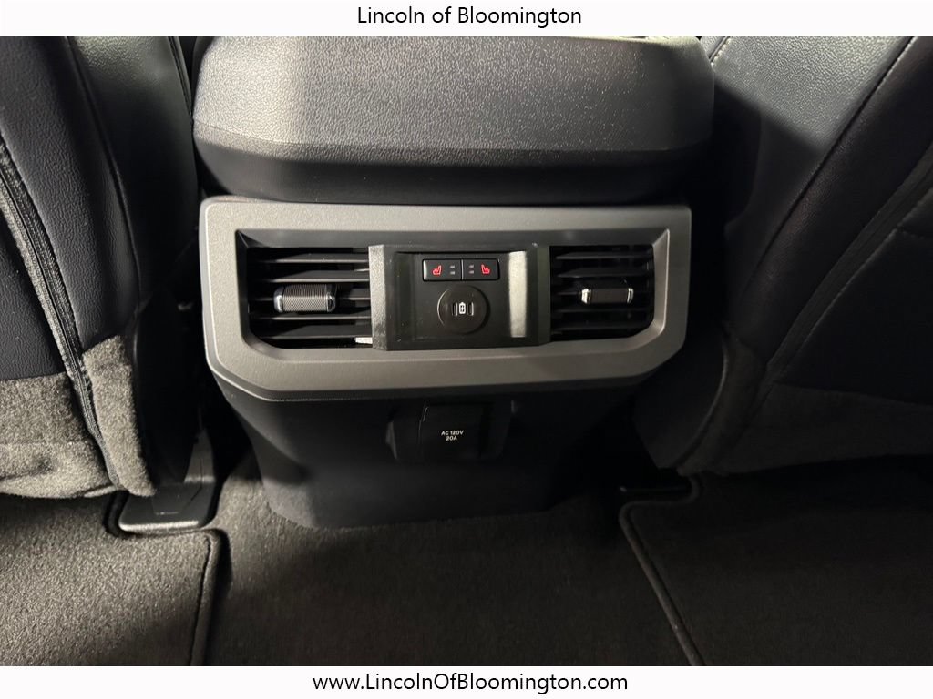 Used 2025 Ford F350 Lariat w/ Black Appearance Package AWD/4WD image 12