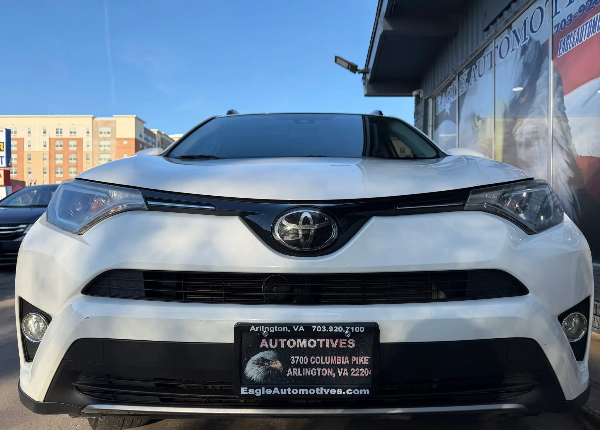 Used 2018 Toyota RAV4 XLE w/ Plus Extra Value Package image 8