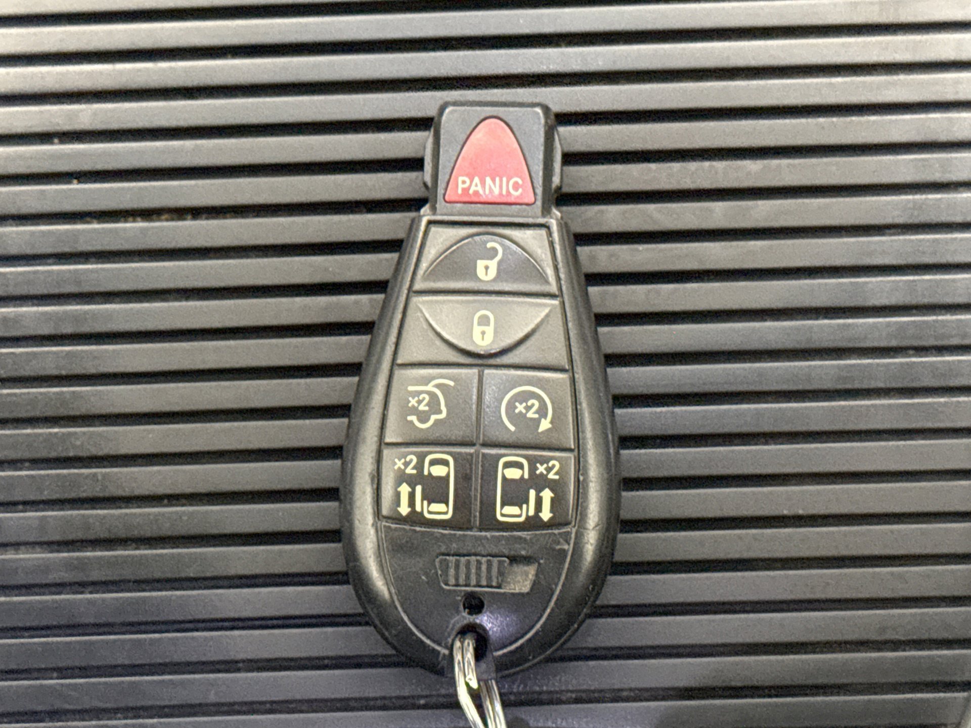 Used 2019 Dodge Grand Caravan GT image 23