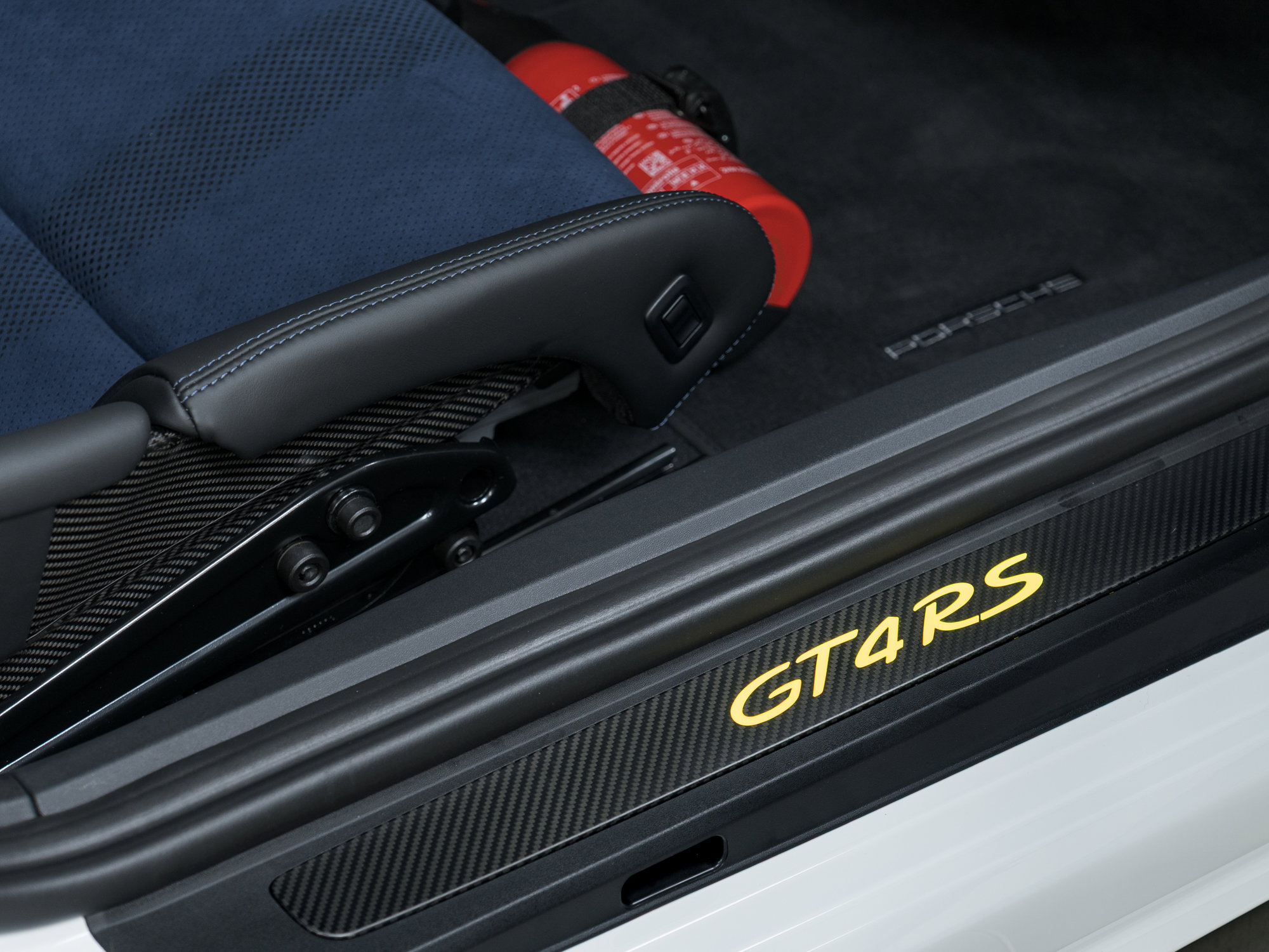 Used 2024 Porsche 718 Cayman GT4 RS image 33