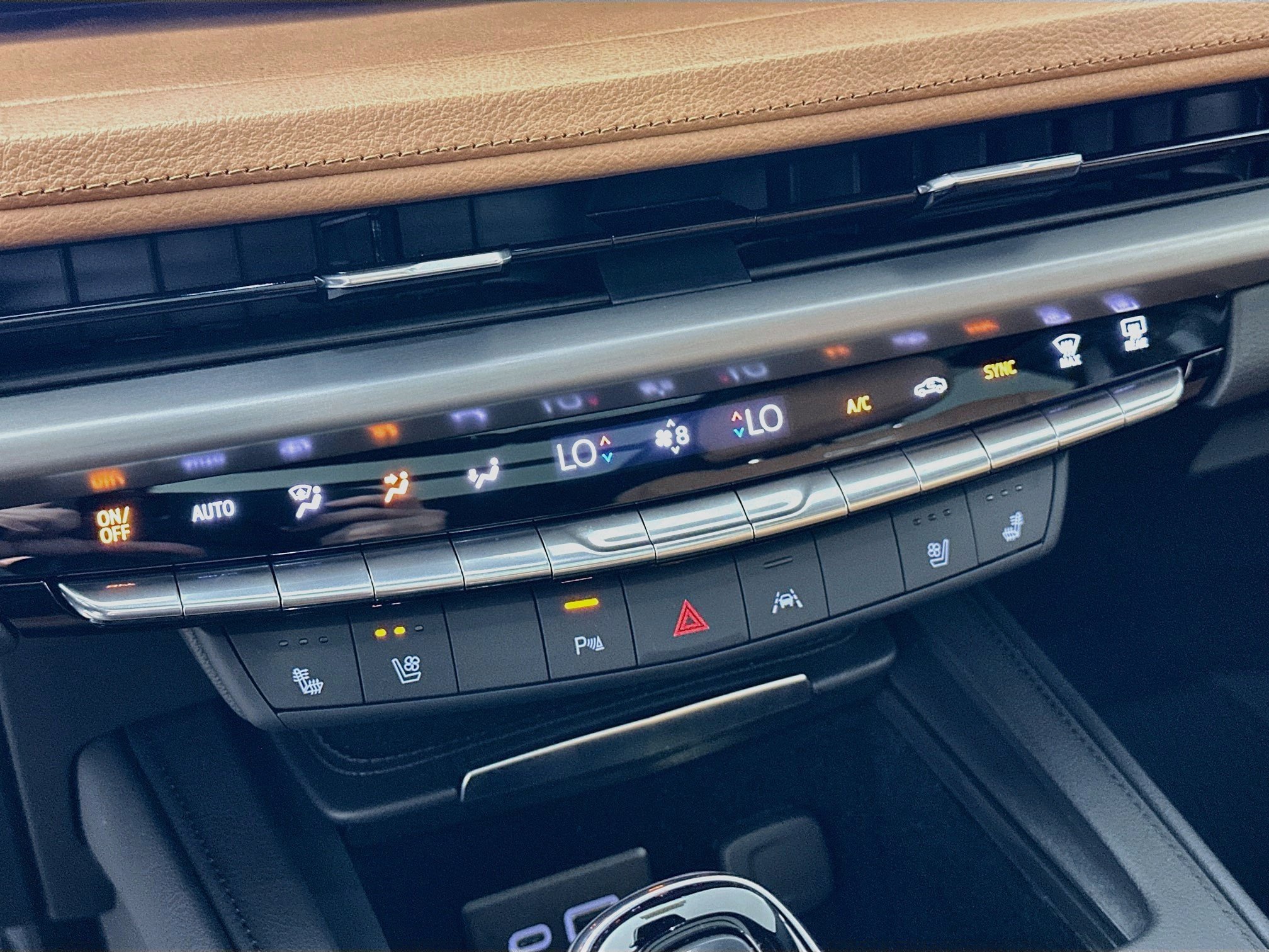 Used 2025 Cadillac XT4 Sport AWD/4WD image 21